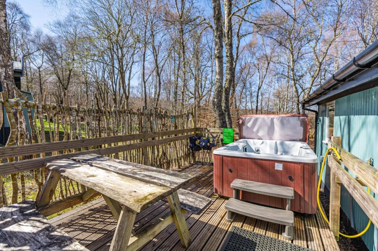 Fern Lodge 2 With Hot Tub Belladrum Buitenkant foto